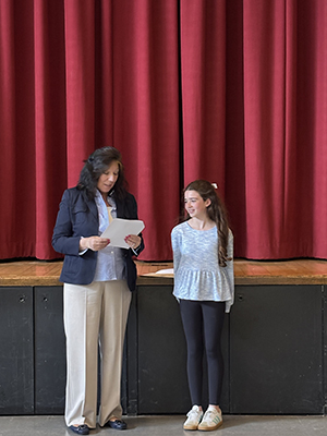 County Executive reading to honoree why she was nominated