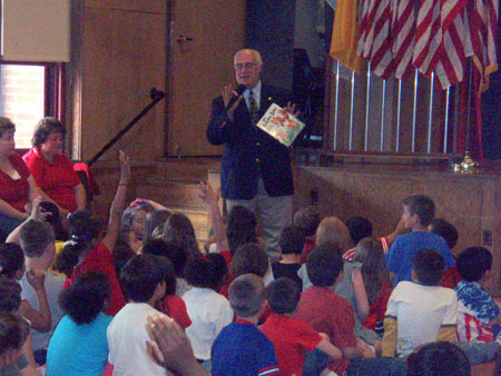 County Executive William R. Steinhaus with Students at JV Forrestal Elementary School   - photo 2